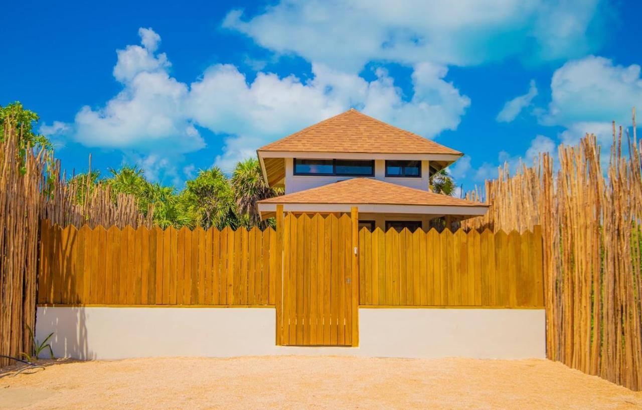 Tiny House Isla Mujeres Villa Exterior photo